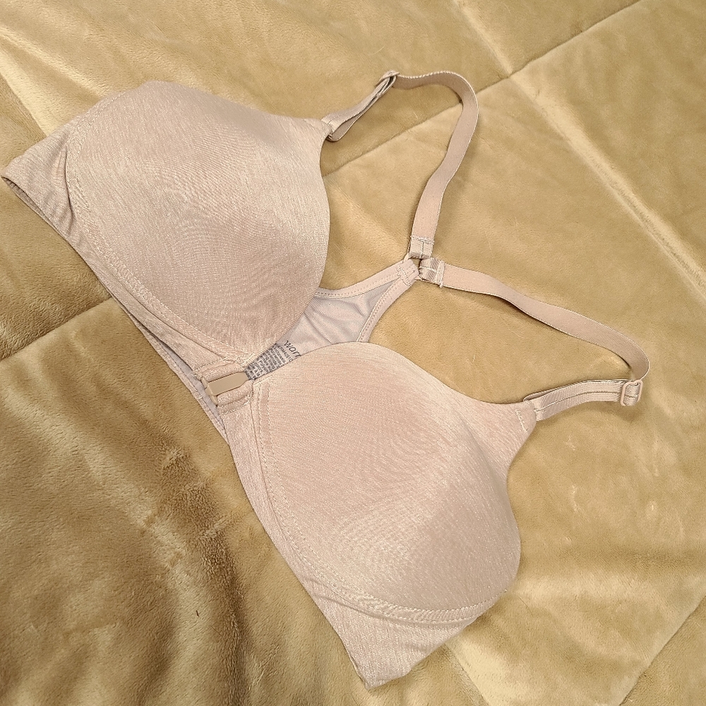 Front clasp bra